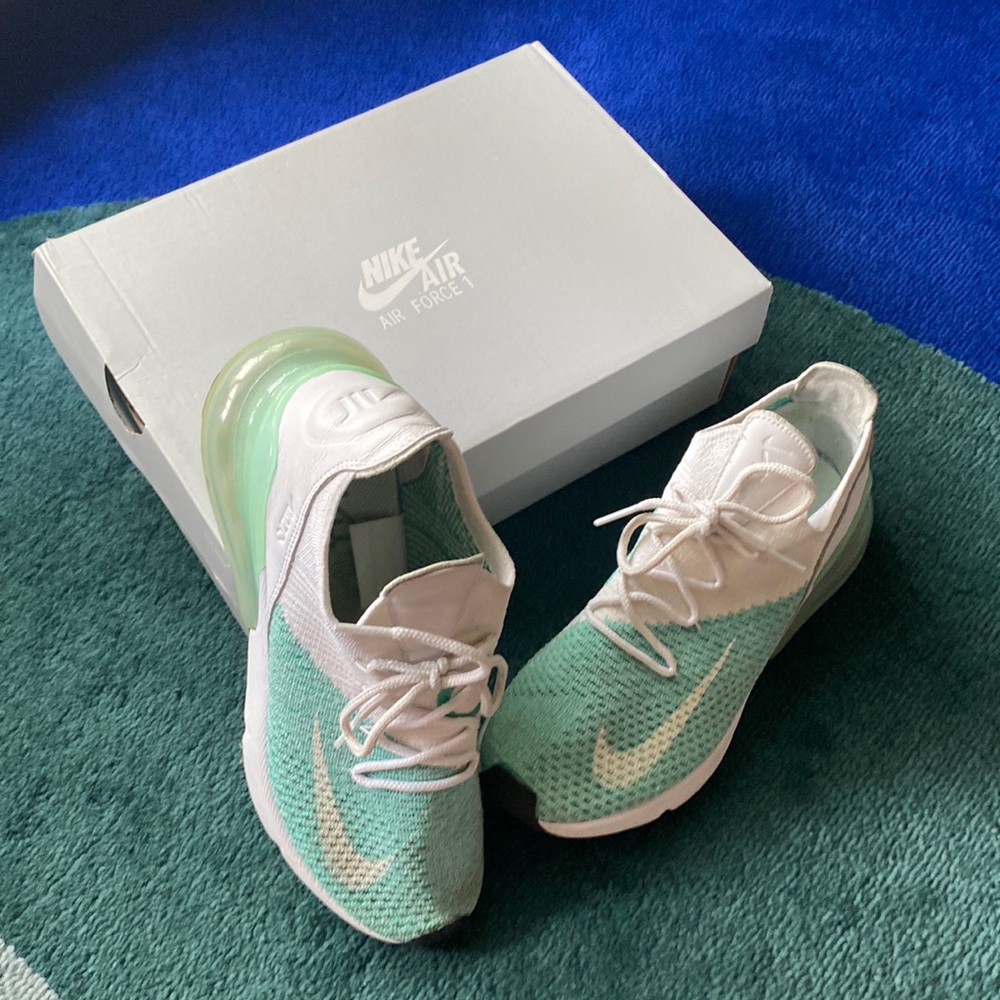 Nike AIR MAX 270 Green/White Flyknit Sneakers